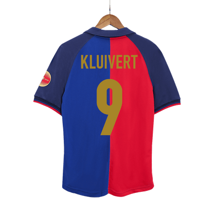 Maillot de football rétro domicile homme Barcelone 1999/00 KLUIVERT #9