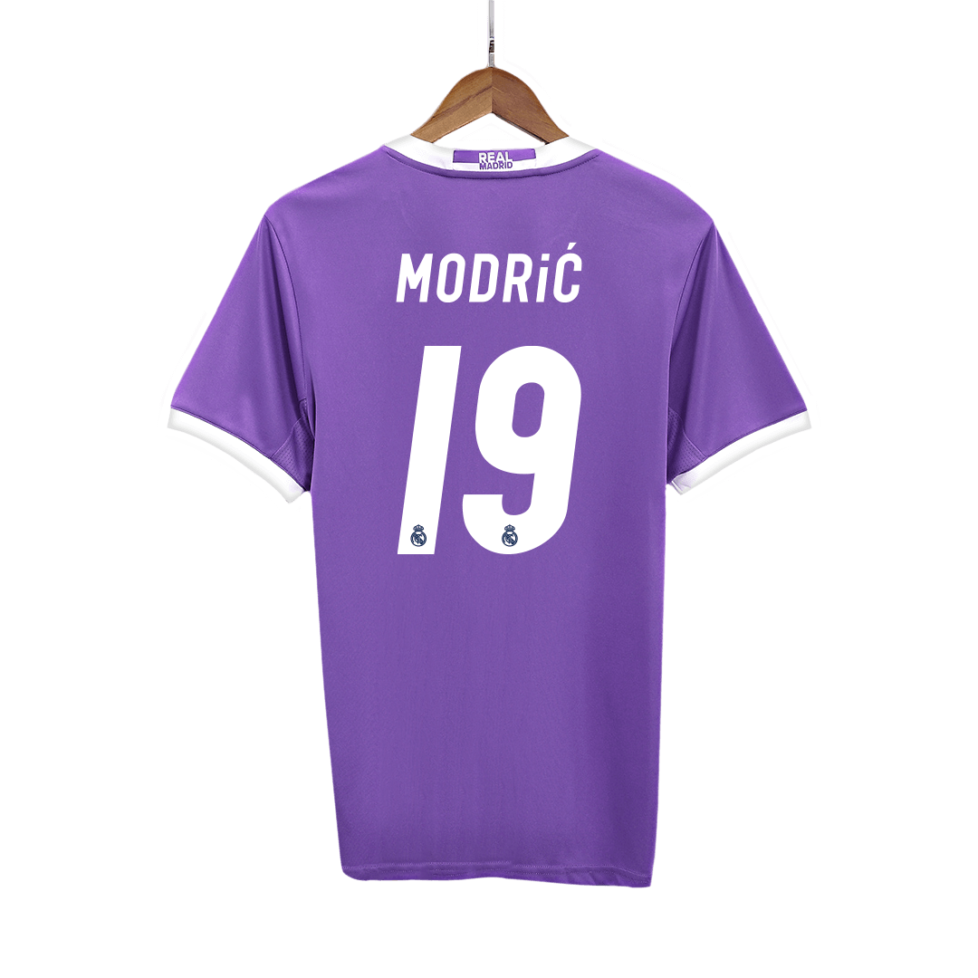 Maillot de football rétro MODRIĆ #19 Real Madrid 2016/17 extérieur pour homme