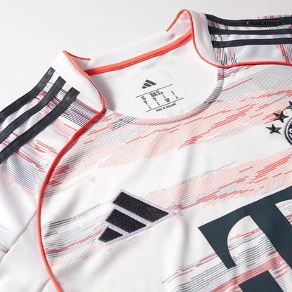 Maillot de foot extérieur UPAMECANO #2 Homme Bayern Munich 2025/26