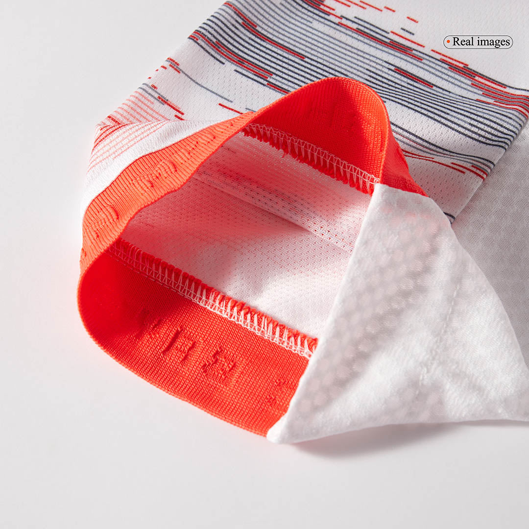 MÜLLER #25 Maillot de Foot Extérieur Bayern Munich 2025/26 Version Joueur Homme - Coupe Slim