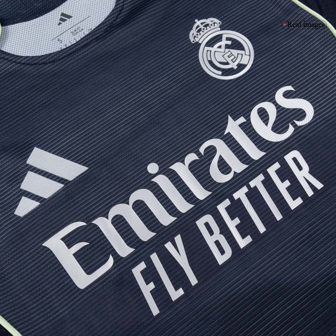 TCHOUAMENI #14 Maillot de Foot Extérieur Homme Real Madrid 2025/26 Version Joueur - Coupe Ajustée [PREMIUM]